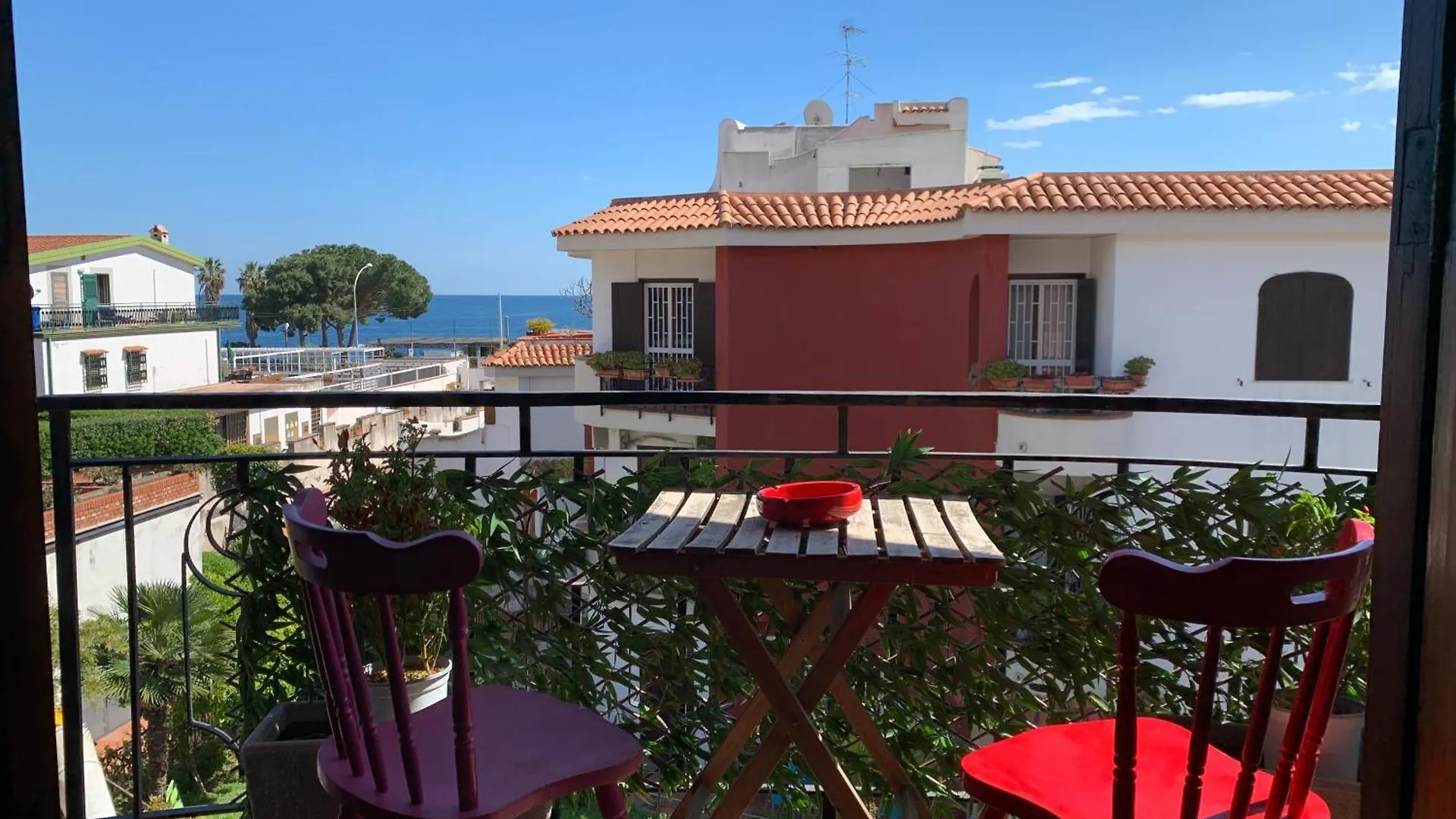 Diego'S House Aci Castello Homestay